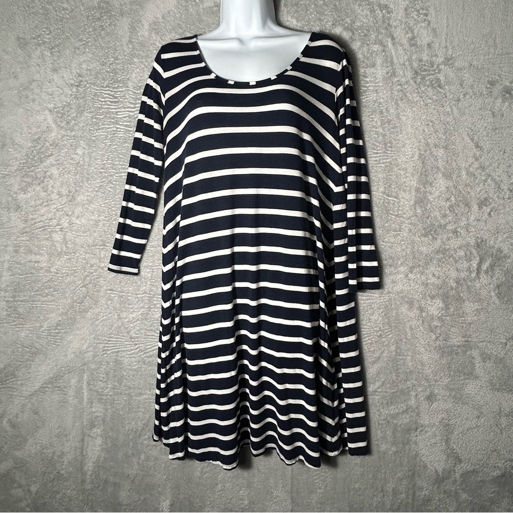 Tori Richard Dress Womens Medium Honolulu Hawaiian‎ Resortwear Striped Beach